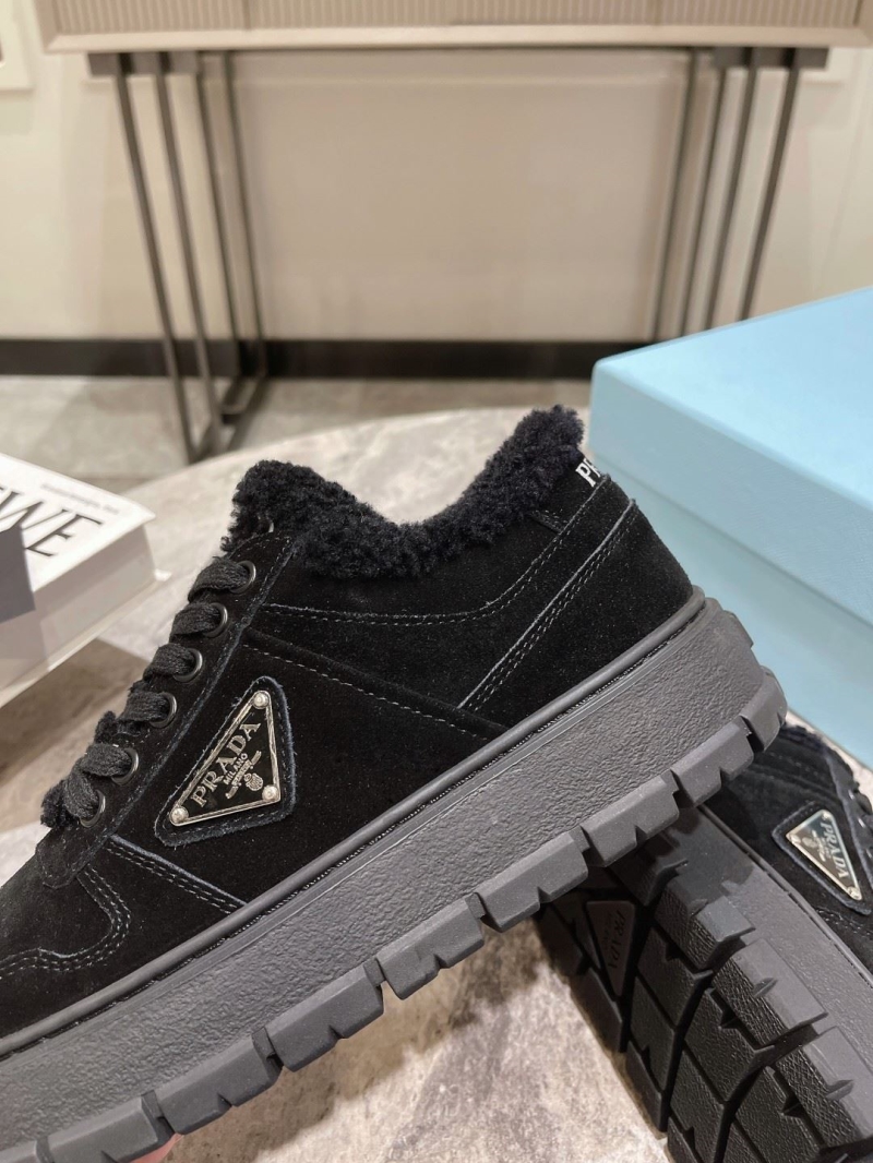 Pra*a sneakers